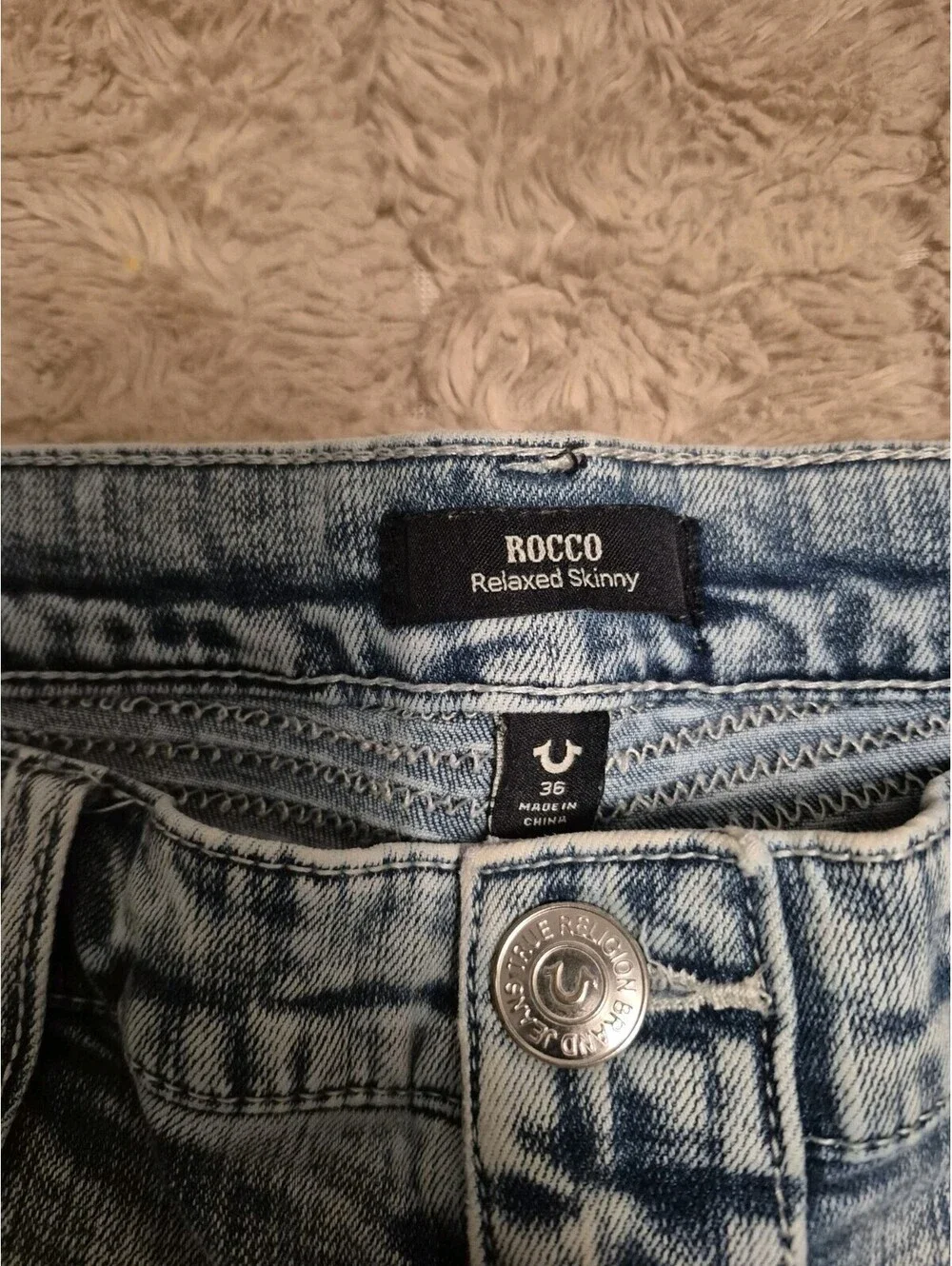 True Religion Rocco Moto Renegade Light Wash Relaxed Skinny Jeans Size 36x34